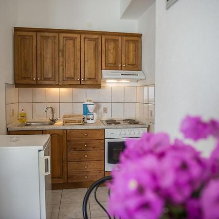 Apartments Skarpa 1601 Rogoznica  Exterior foto